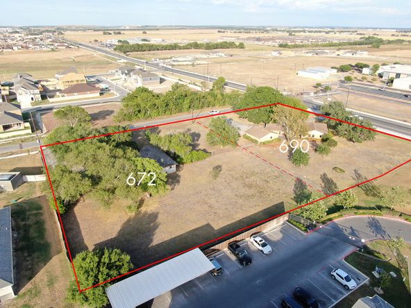 672 & 690 S Kowald Ln, New Braunfels, TX, 78130